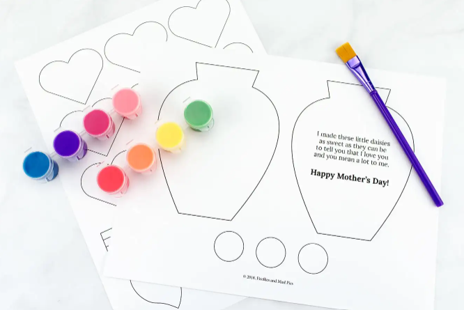 Mother's Day Gifts for Kindergarteners to Make shows a printable vase page with paint and a paint brush on top.
